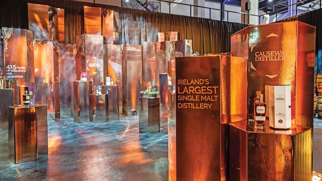 ¡Celebrando 415 años de Bushmills: La marca de whisky más antigua de Irlanda!