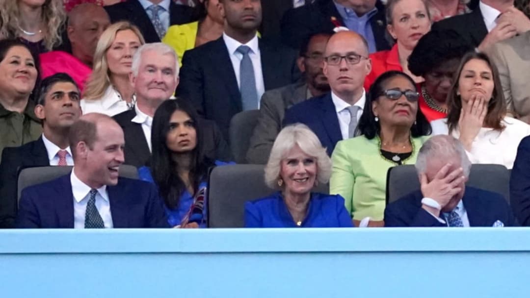 El príncipe William rompe el protocolo y genera controversia en su encuentro con Camilla