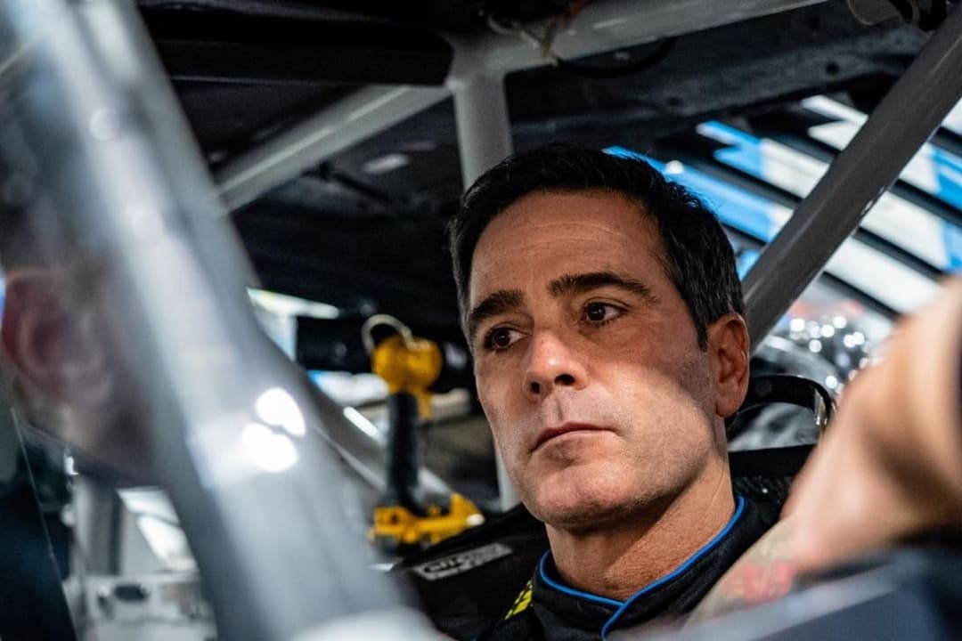 NASCAR: Jimmie Johnson atraviesa duro e inesperado problema familiar