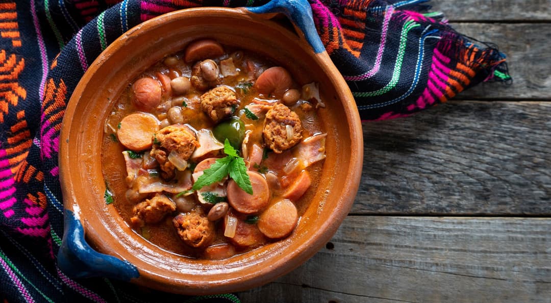 Receta de frijoles charros, ¿de dónde viene este platillo?