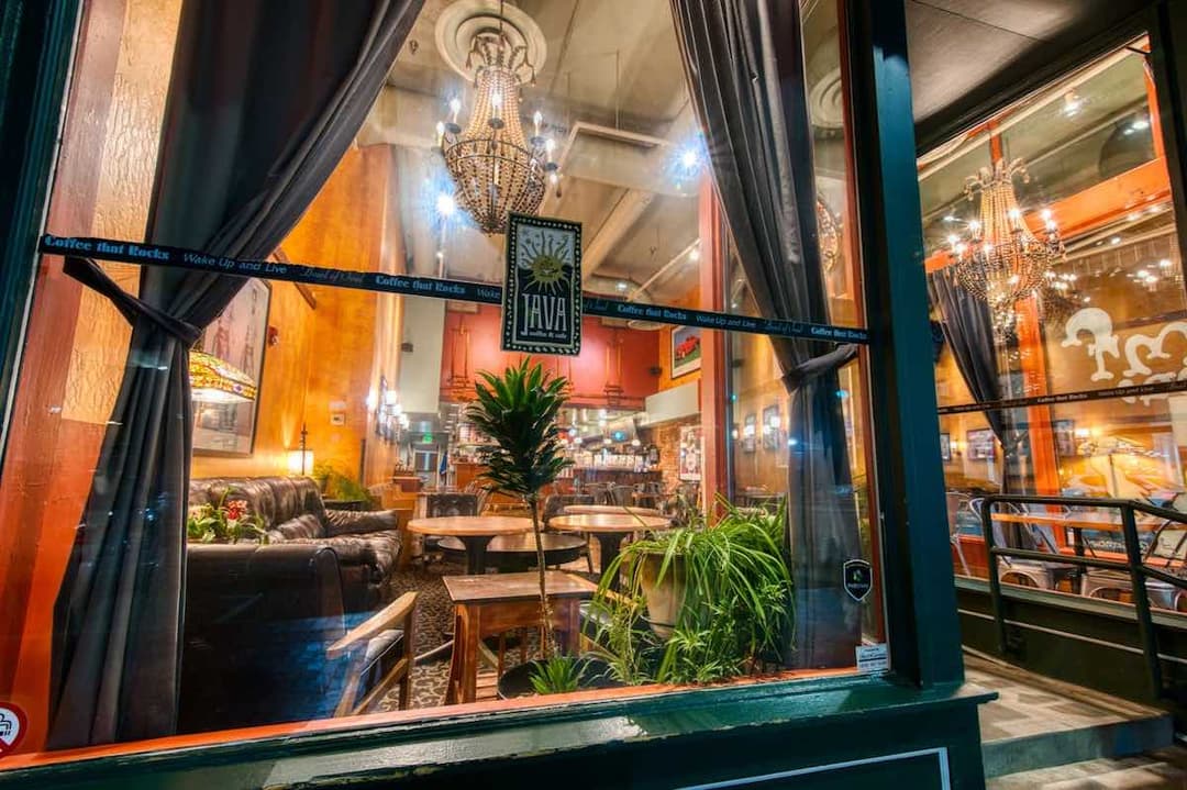 Cena Como una Celebridad: Los Mejores Restaurantes en Los Ángeles