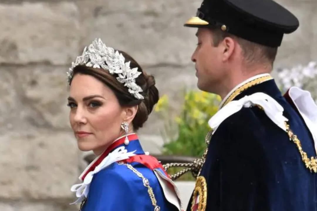 Kate Middleton impresiona con su elegante look en la coronación de Carlos III