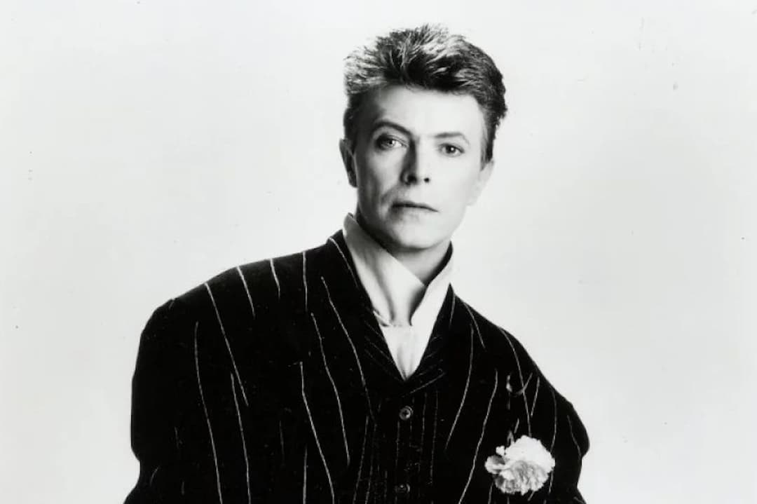 El Tour que Casi Mata a David Bowie: Un Ícono en Peligro