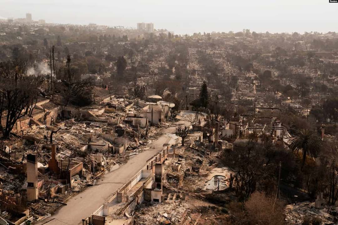 Incendios en Los Ángeles: 24 muertos y miles sin hogar